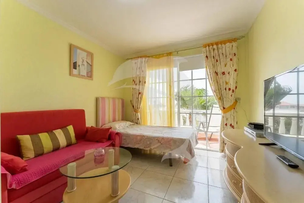 El Médano Apartment With Stunning Pool Views