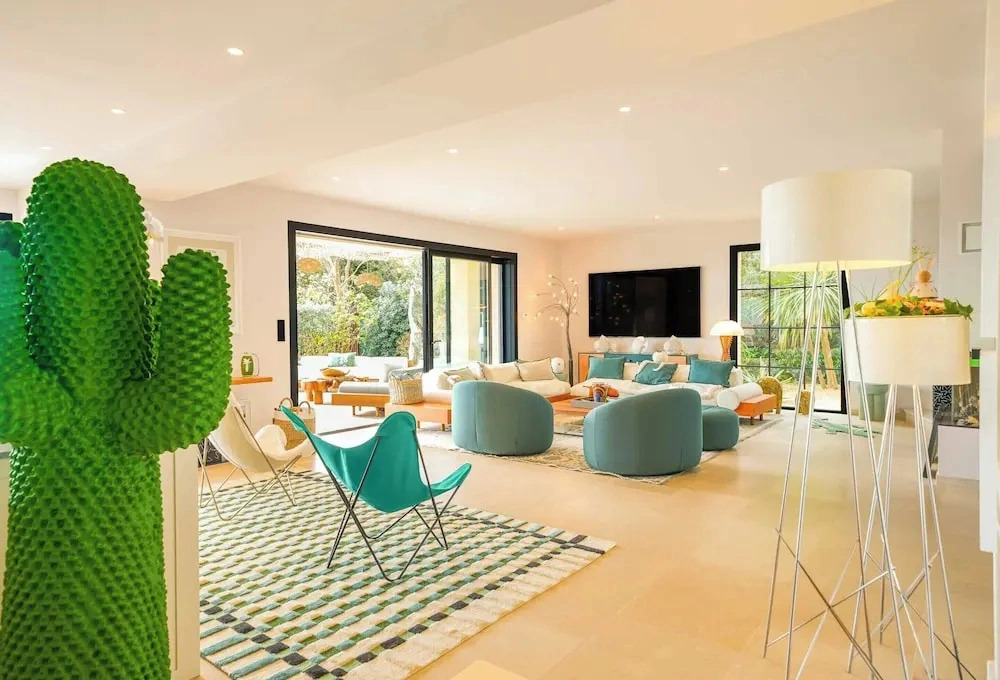 Exceptional Villa a/c 4br/8p With Pool & Sea View