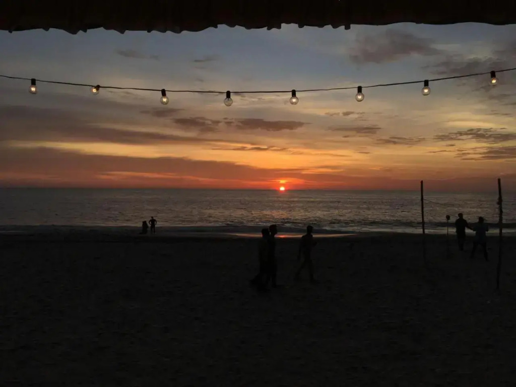 Pine Beach House Alleppey