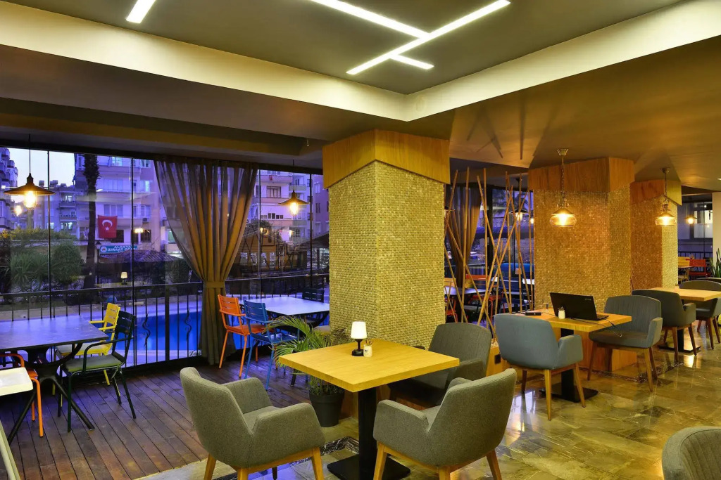 Prince Apart Hotel
