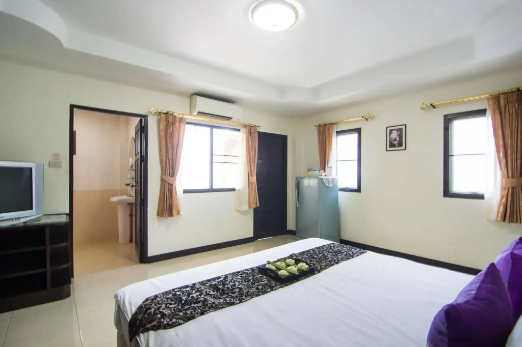 Happy Guesthouse