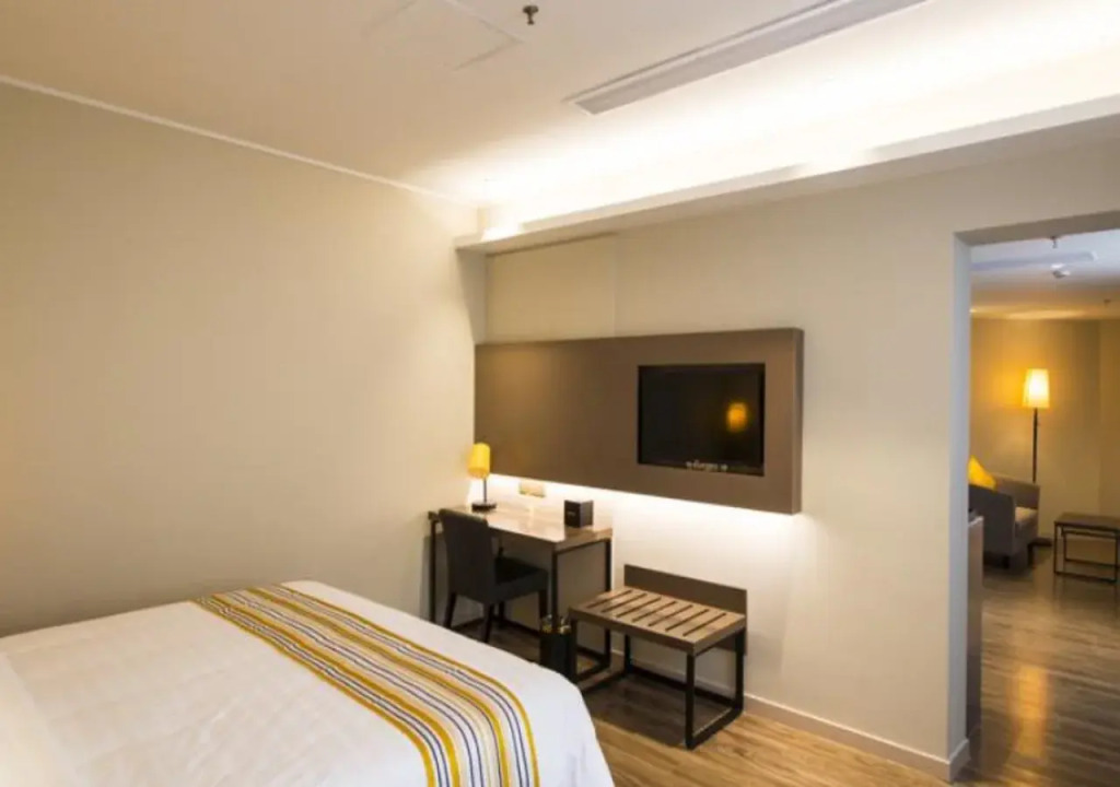 Homeinnplus-Shanghai North the Bund zhoujiazui road Hotel