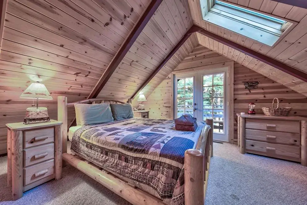 The Snow Shoe Inn by RedAwning
