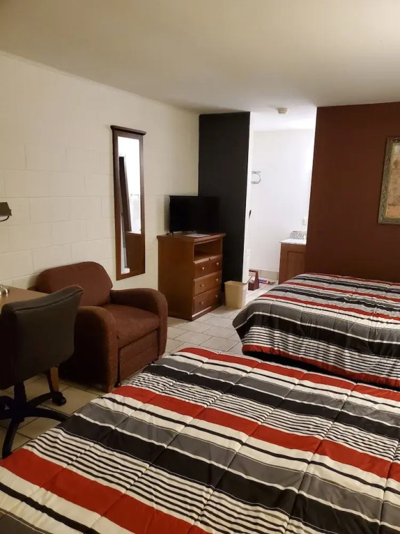 Lighthouse Lodge
