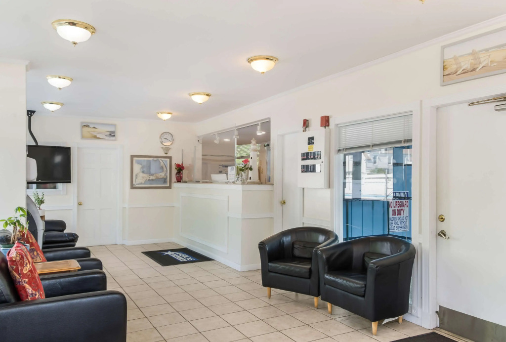 Americas Best Value Inn Hyannis