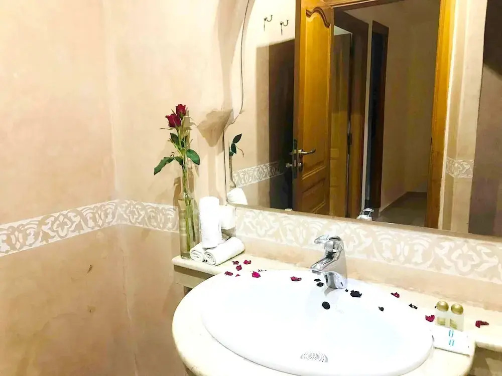 Apartment with 2 Bedrooms in Marrakech, with Pool Access, Furnished Terrace And Wifi