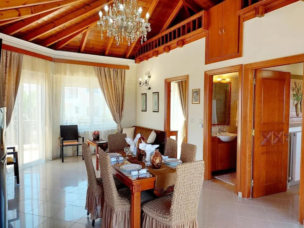Socrate's Apartment's With Share Pool