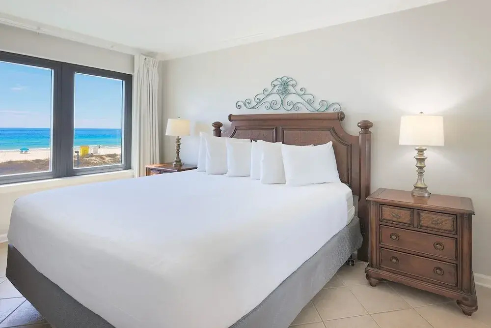 Island Winds East 207 2 Bedroom Condo