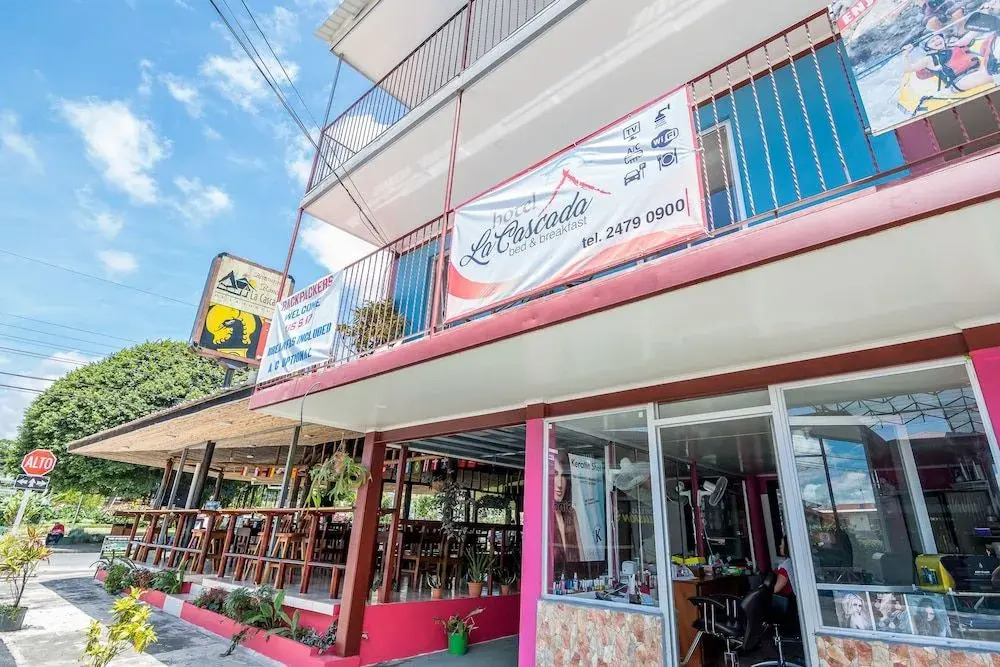 Hotel La Cascada - Hostel