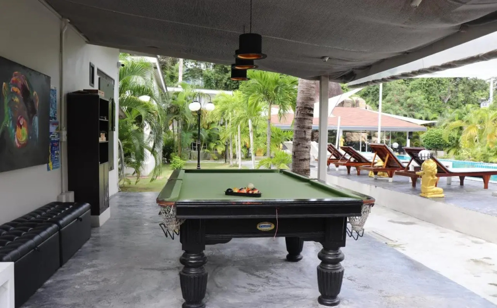 CoconutsPalm Resort
