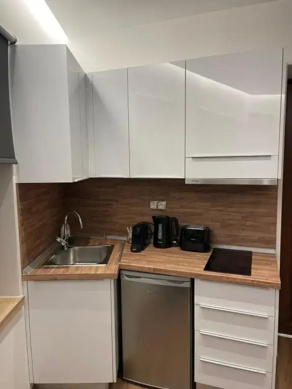 11 Luxury Apartments