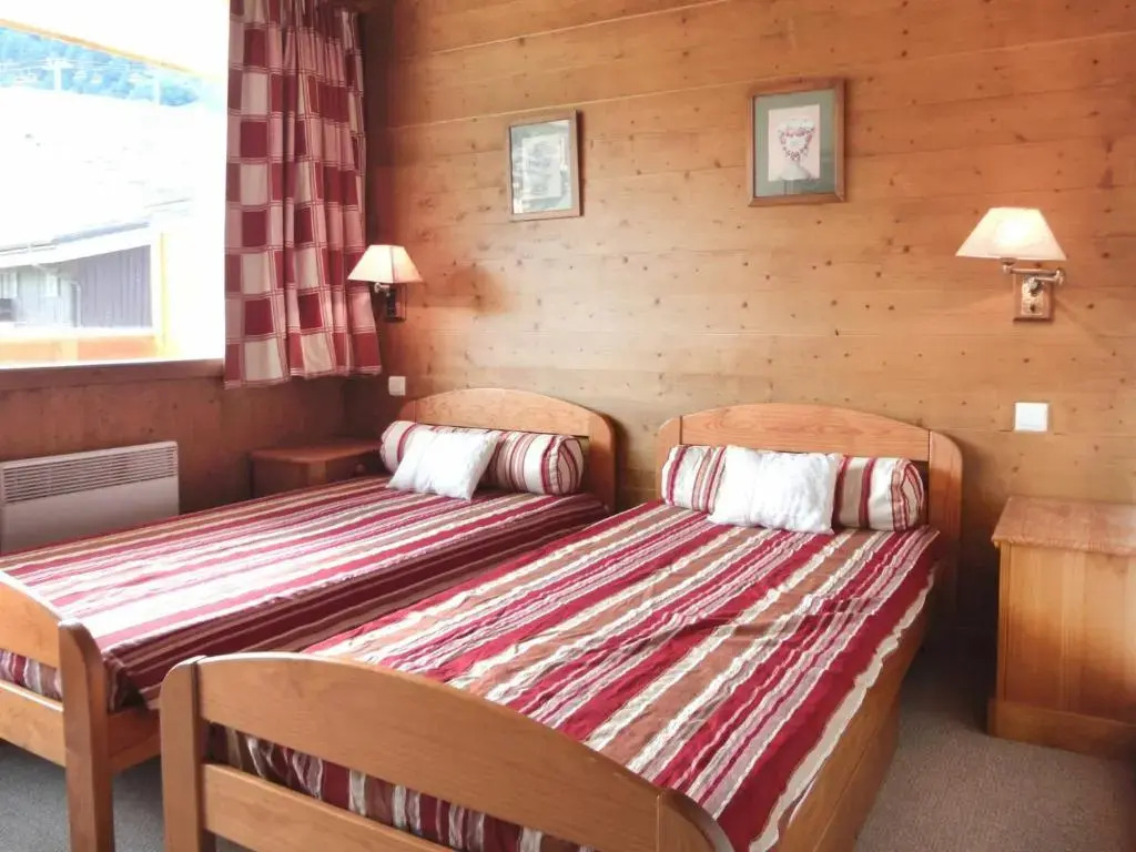 Appartement Méribel, 2 pièces, 5 personnes - FR-1-182-27