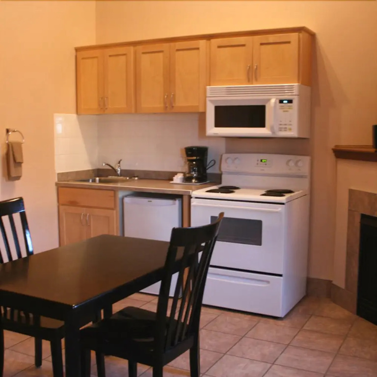 Happy Trails Campground & Cabins