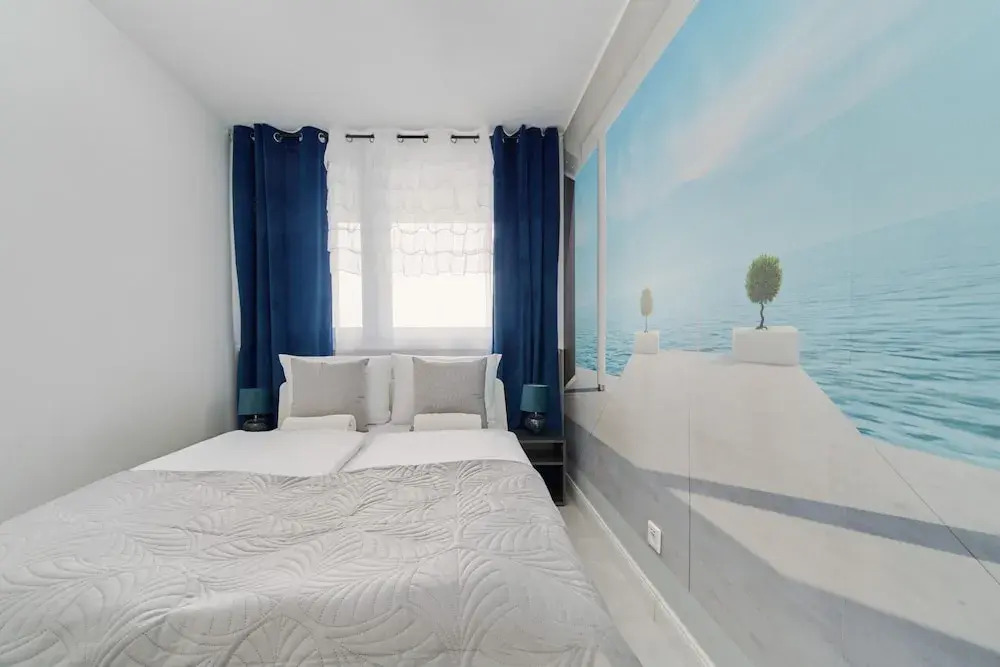 Family Apartment In Wroclaw By Renters (To Make Arrangement For Check In Please Contact The Property At Least 5 Days In Advance)