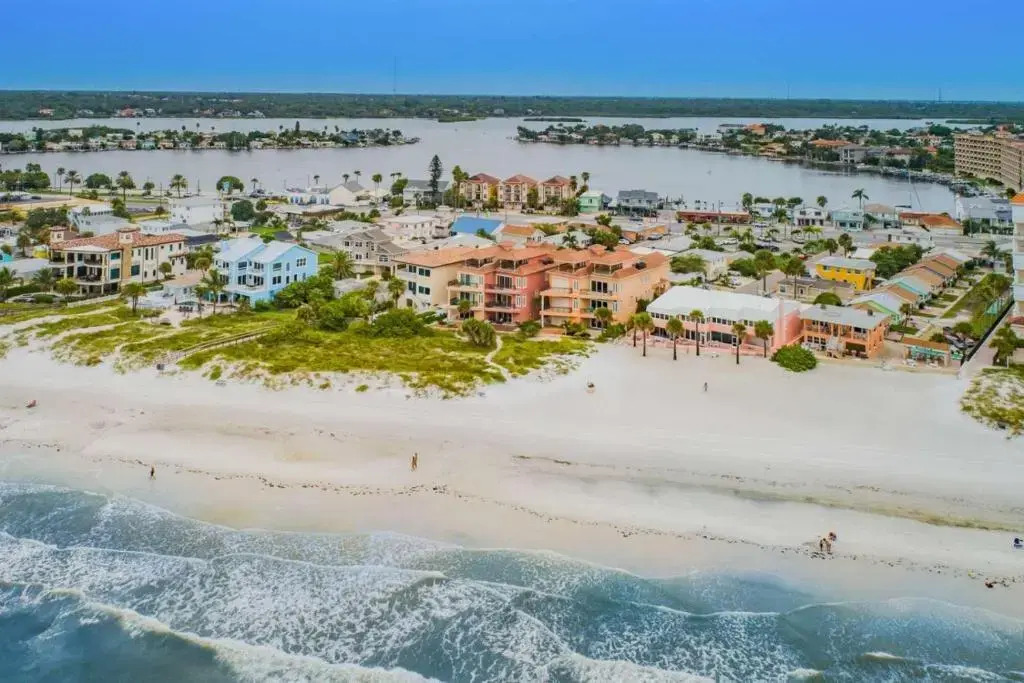 Seaclusion Beach Townhome