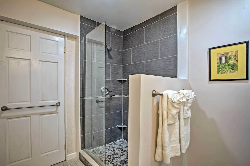 Beachfront St Croix Condo w/ Pool + Lanai!