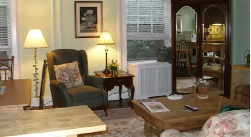 Clinton Street Bed and Breakfast