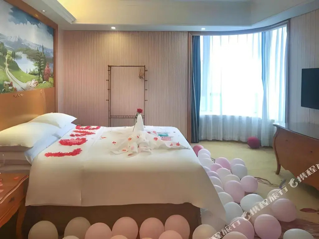 Vienna International Hotel Hangzhou Zhuantang Art School