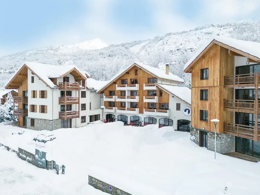 Apartment in Chantemerle With Family Ski Fun
