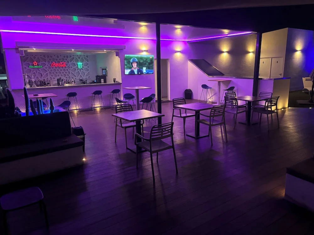 DAOS Suites & Terrace Marbella
