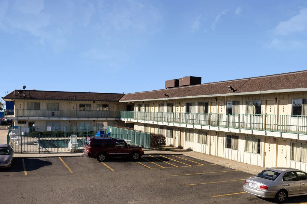 Express Inn Near Columbus Airport