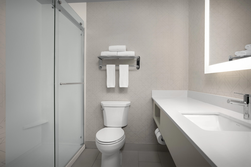 Holiday Inn Express Fargo - West Acres by IHG