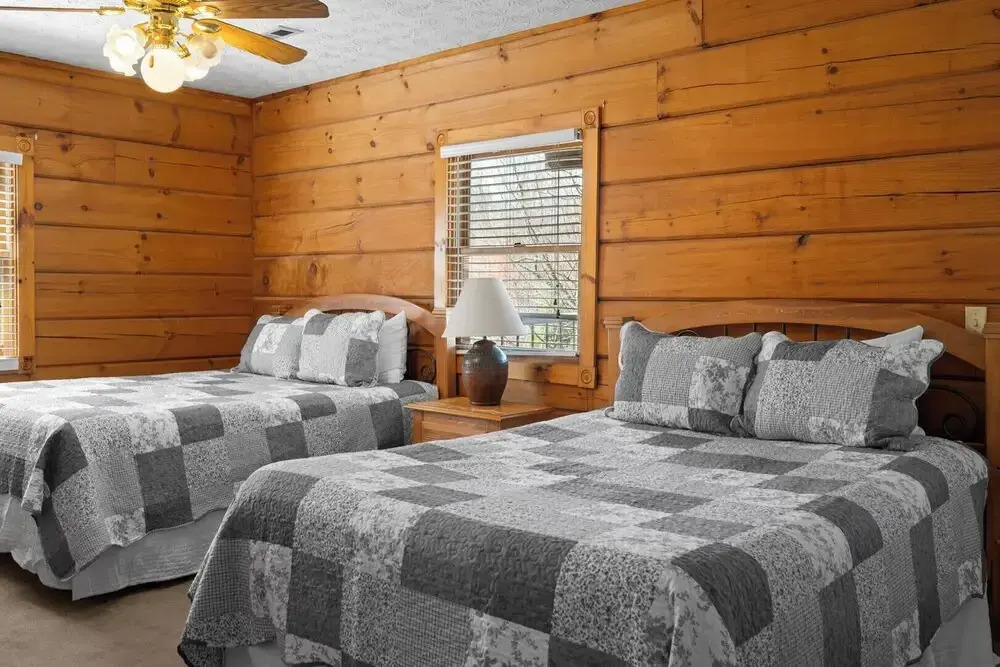 Country Pines Lodge