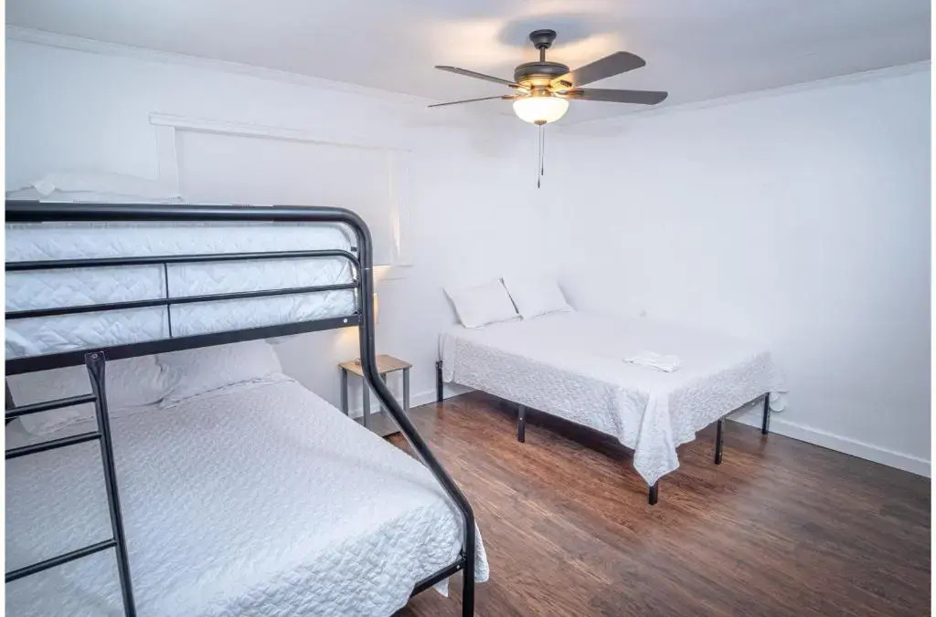 Tranquil Getaway 3br/2ba Near Downtown