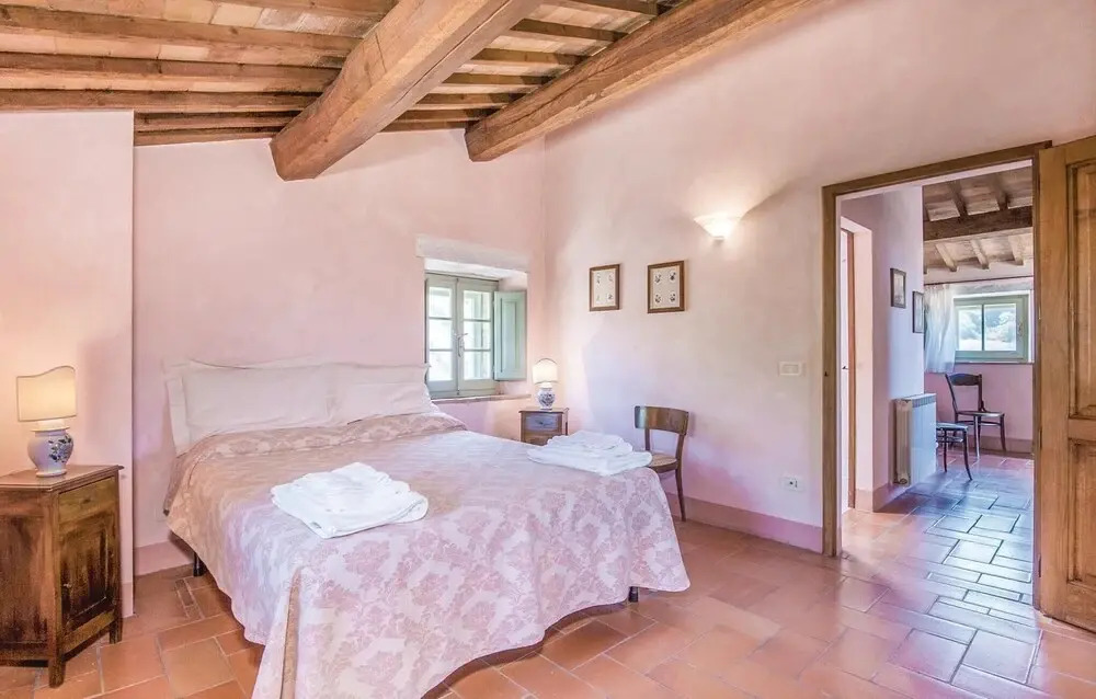 Awesome Home in Sarteano -si- With Wifi and 6 Bedrooms