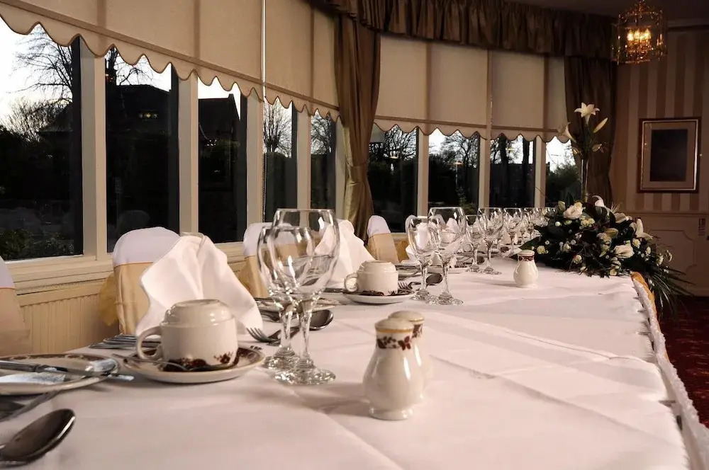 Victoria Hotel