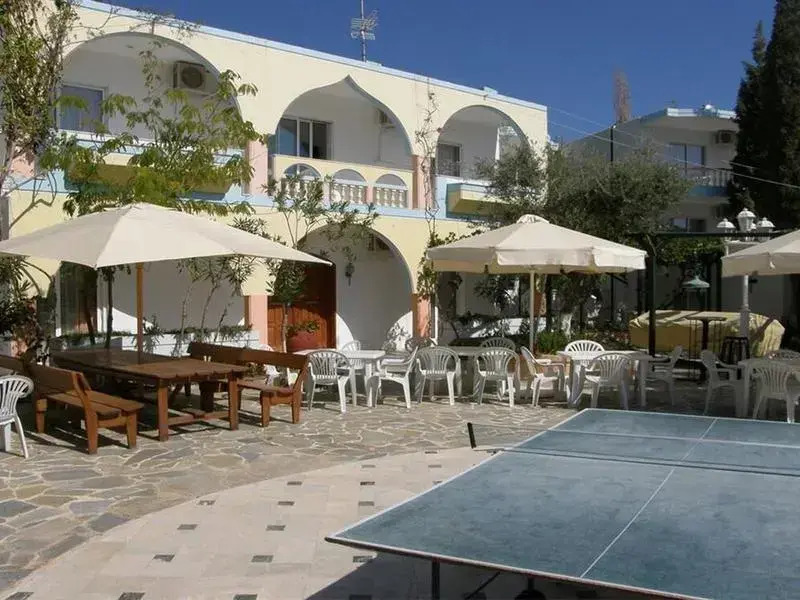 Pefkos Garden