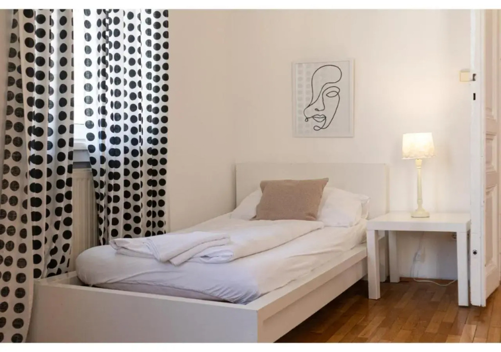 Simple Apartment near Wiener Stadthalle