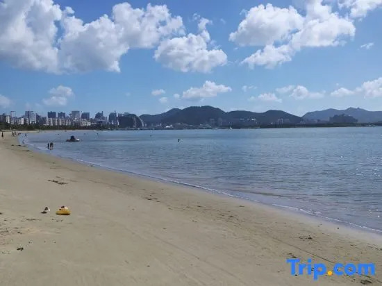 Haiyue Bay Seaview Holiday Apartment