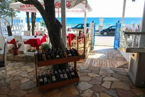 Noan Hotel E Resort