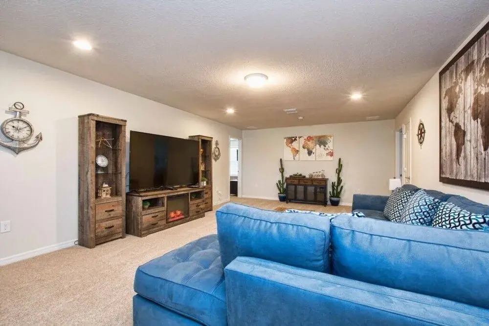Windsor at Westside-8 Bedrooms House W/pool-3719ww Home
