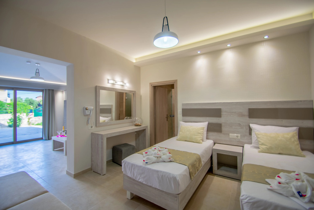 Paradise Apartments