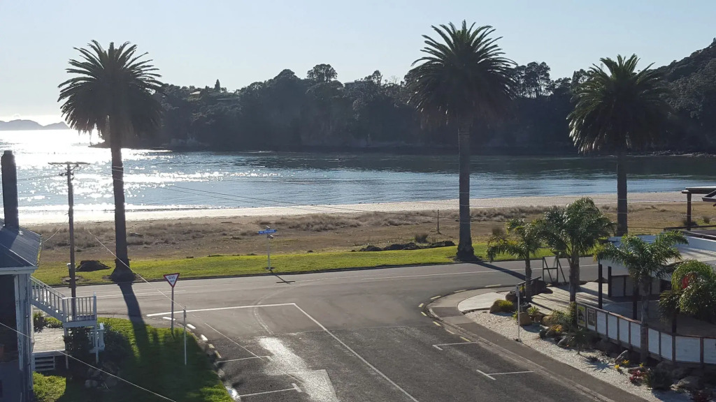 Crows Nest Apartments