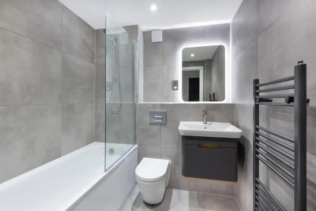 2 Bedroom Penthouse - Large Balcony - Minster View