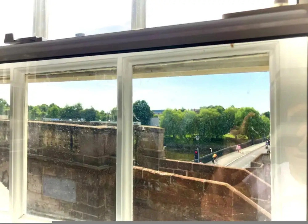 Modern Chester Studio Apartment Central Location