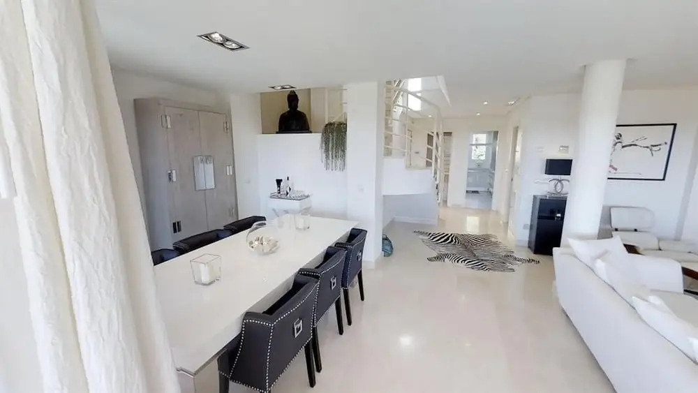 Outstanding Penthouse Near Puerto Banus