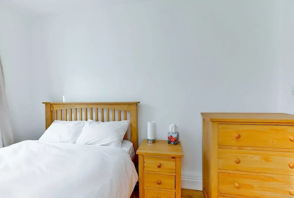 2BR Apartment - 10mins to Canary Wharf!