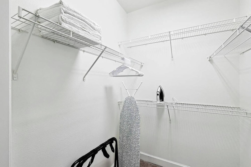 Lux 1B1B with Pool Near Legacy West