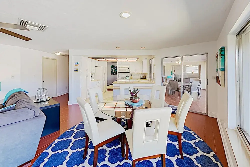 71 Manor Terrace Home 3 Bedrooms 2 Bathrooms Home