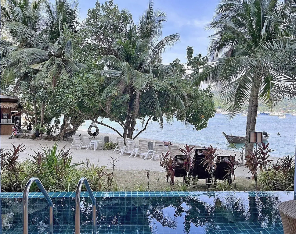Phi Phi Cliff Beach Resort