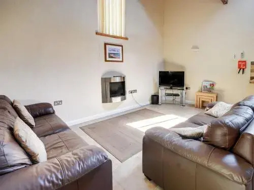 Holly Cottage
