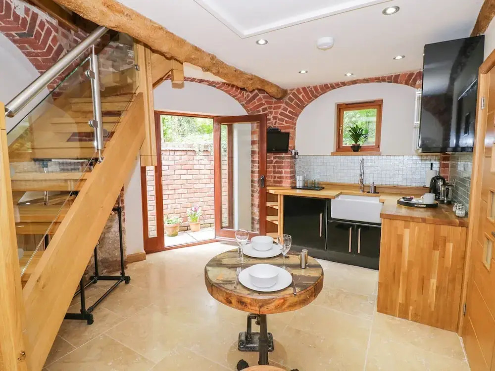 The Hyde Dovecote Kinver, pet Friendly Holiday let