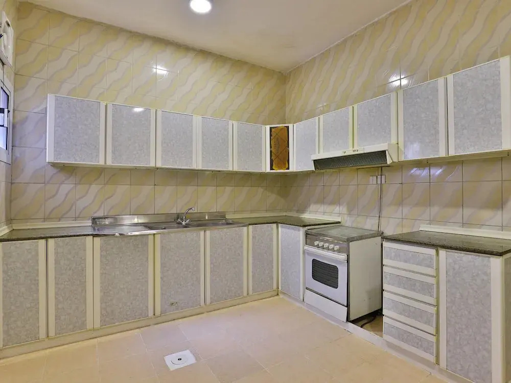 OYO 211 Mayar International Furnished Units 1