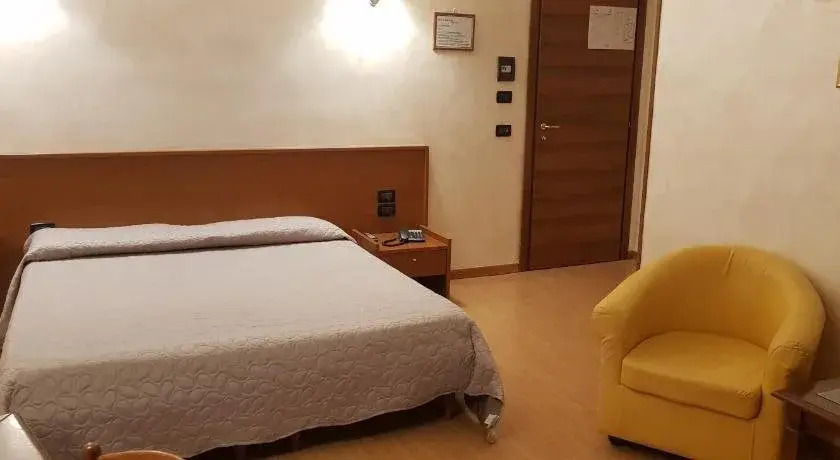Hotel Holiday