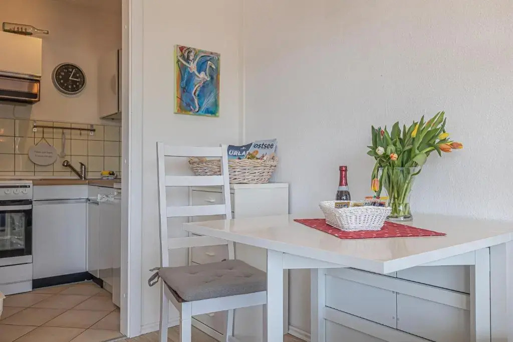 fewo1846 - Sonne und Meer - kleines Studio-Apartment mit Balkon und Meerblick