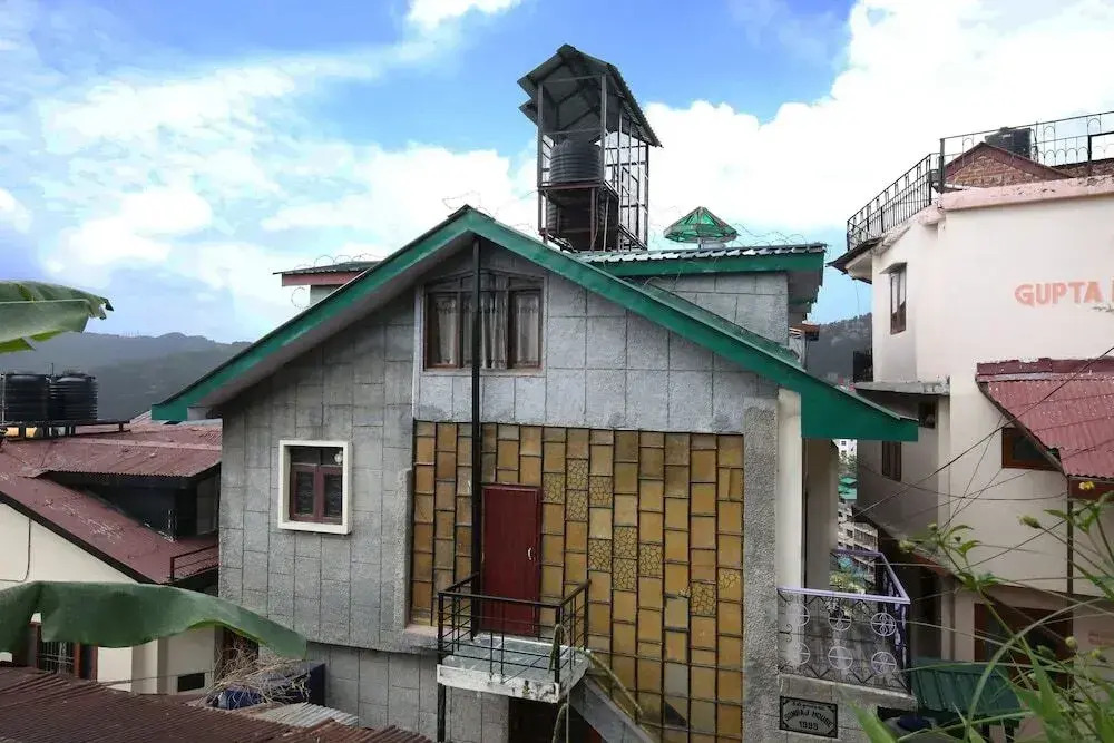 Somraj House by OYO Rooms